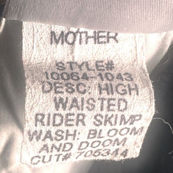 MOTHER High Waisted Rider Skimp in Bloom and Doom Demin Jeans Size 32 📦 - Picture 9 of 13